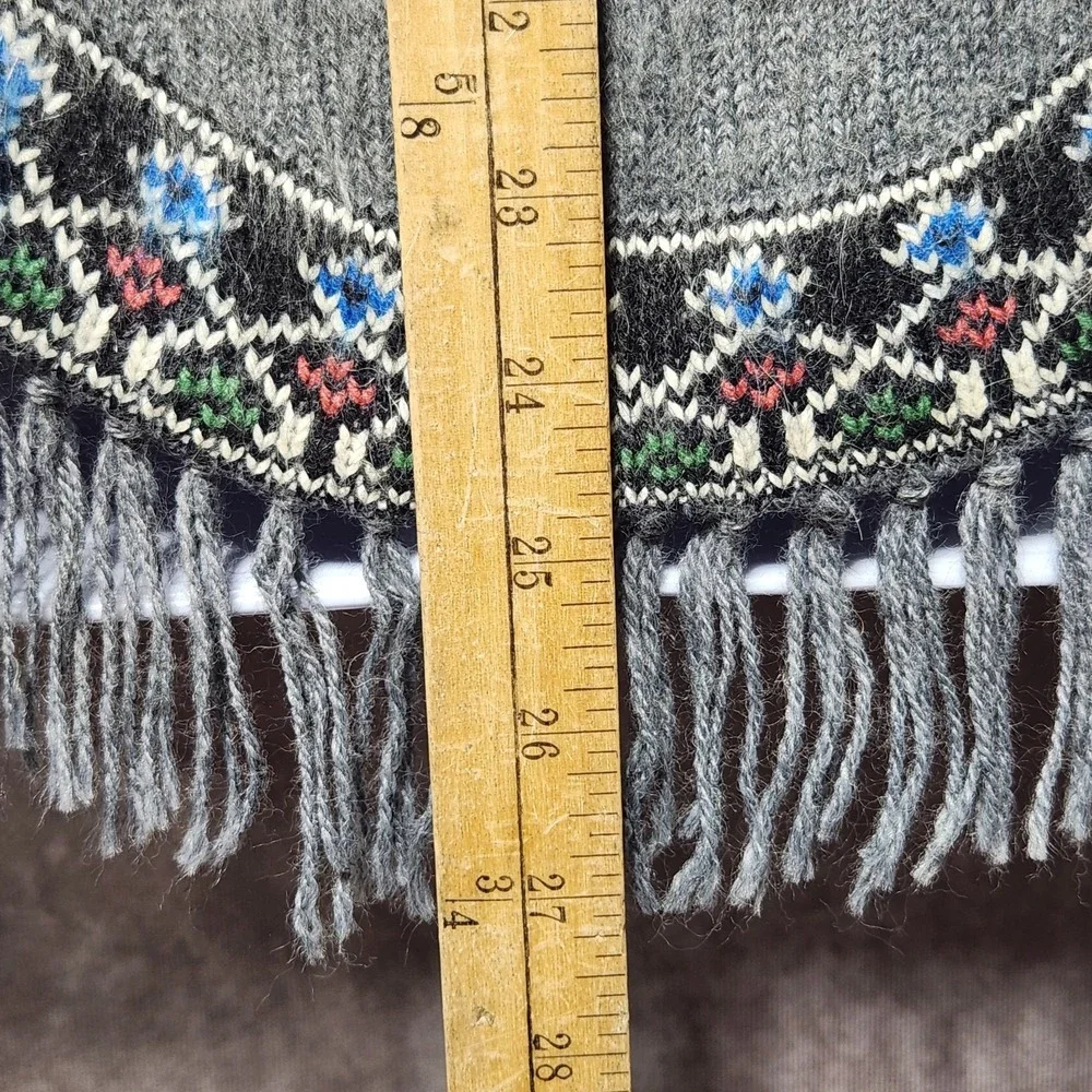 women's PEREZ Gray Hoodie pullover Sweater 100% Alpaca fringe Size XS‎